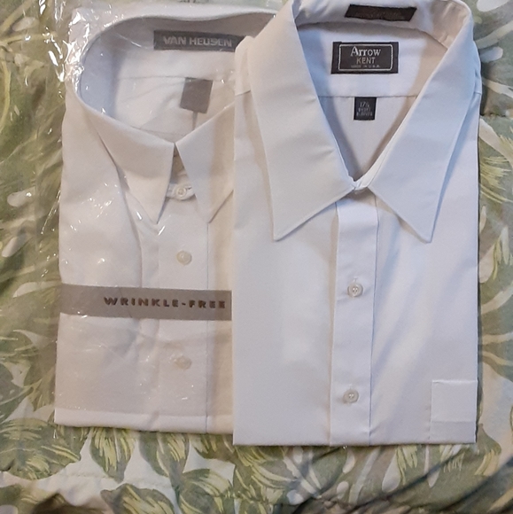 Other - 💥3/$10 🌟white shirts NWT
